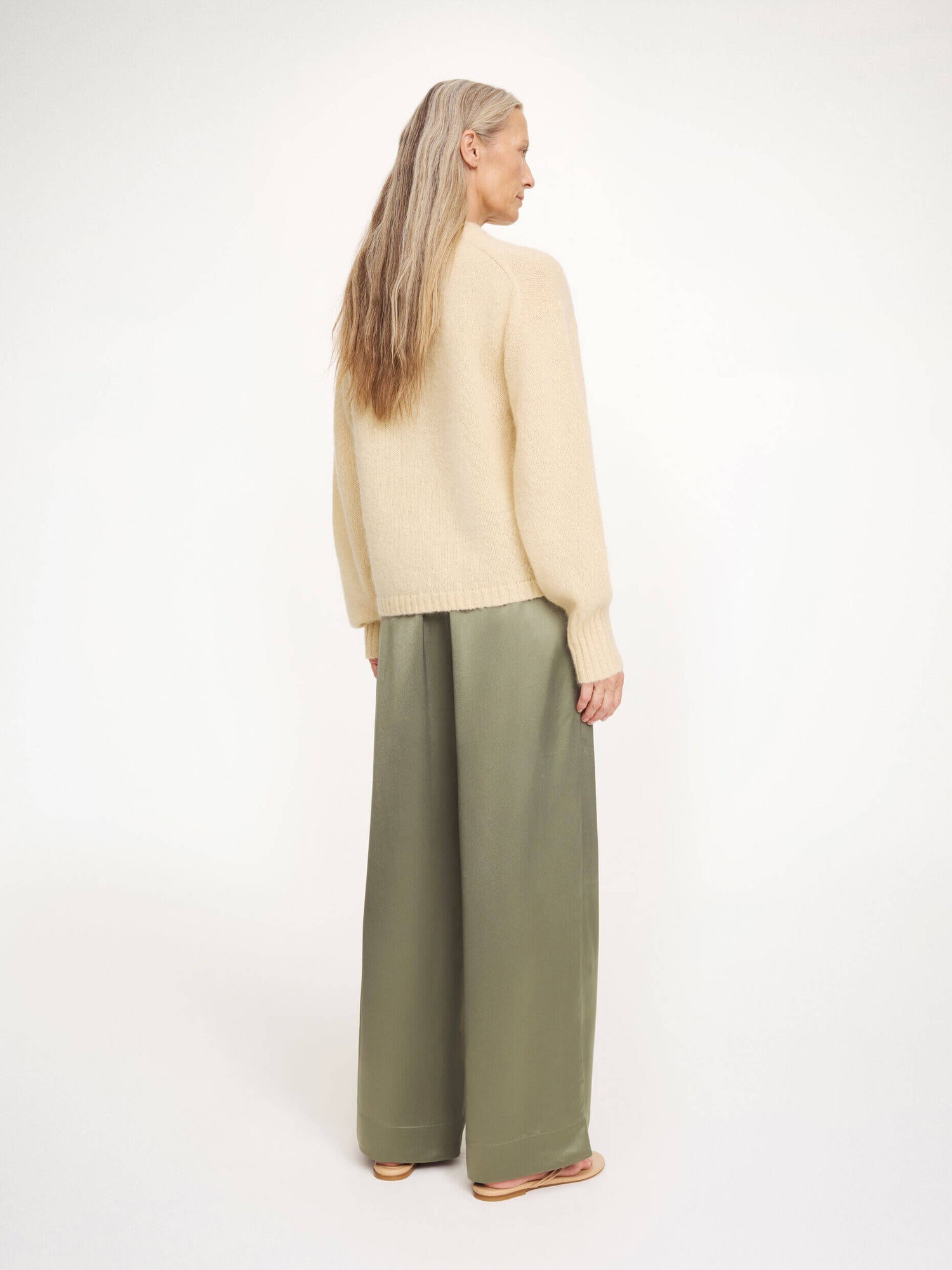 Cabello - Deep Lichen Green