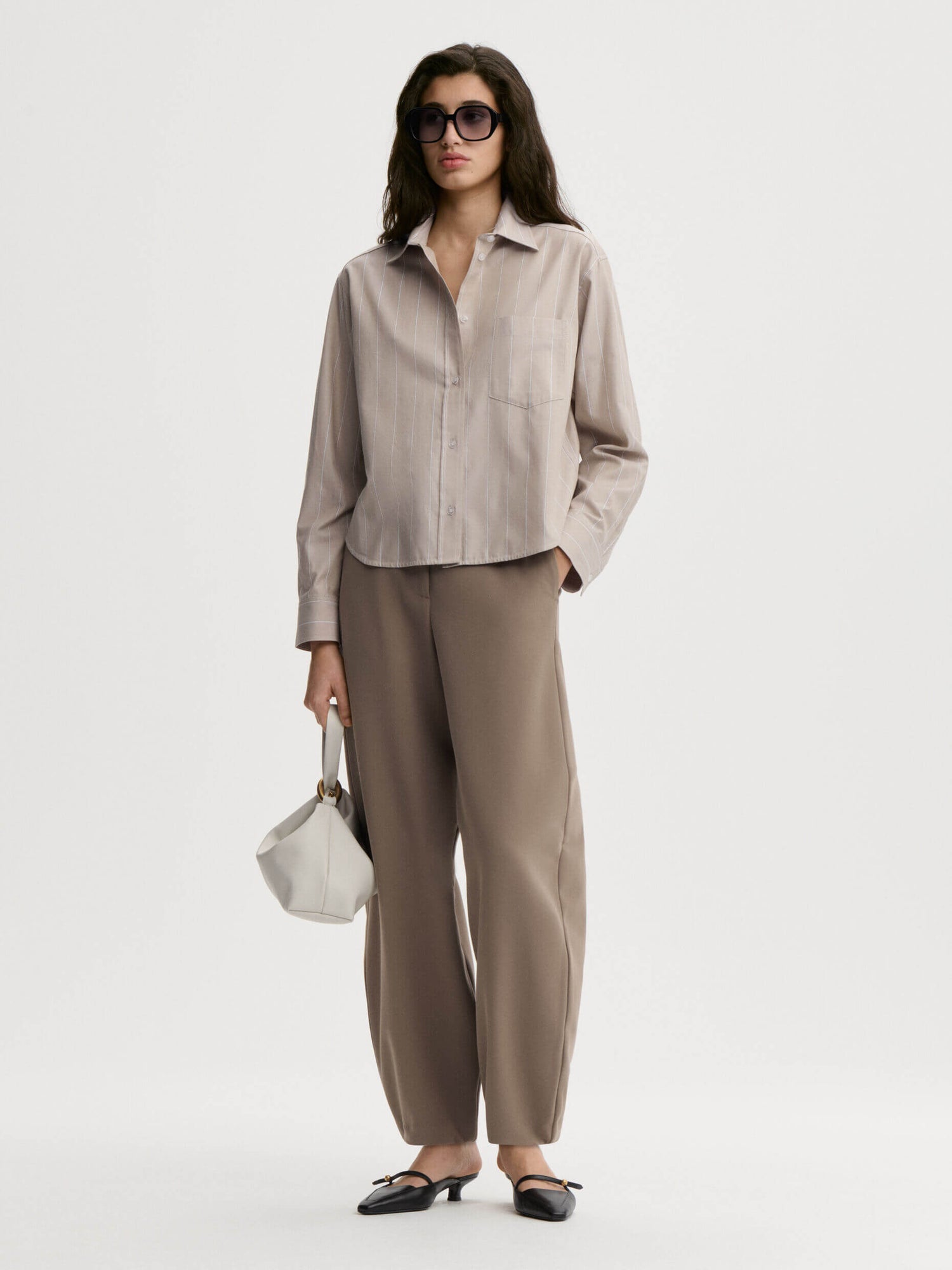 Audrey Cropped - Q4H