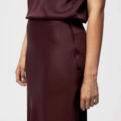 Nevida - Deep mahogany