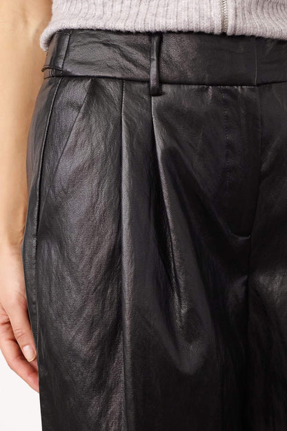 GittCC Pleat Bermuda - Black