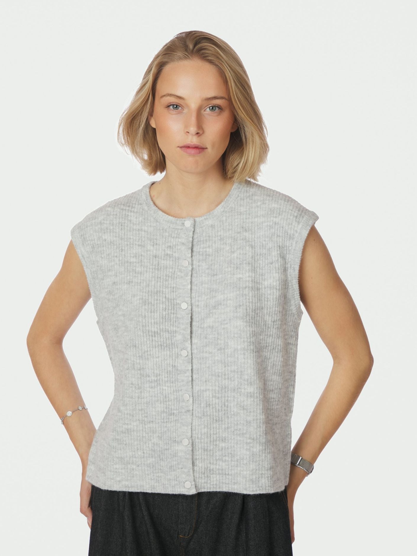Everest Knit Vest - Light Grey Melange