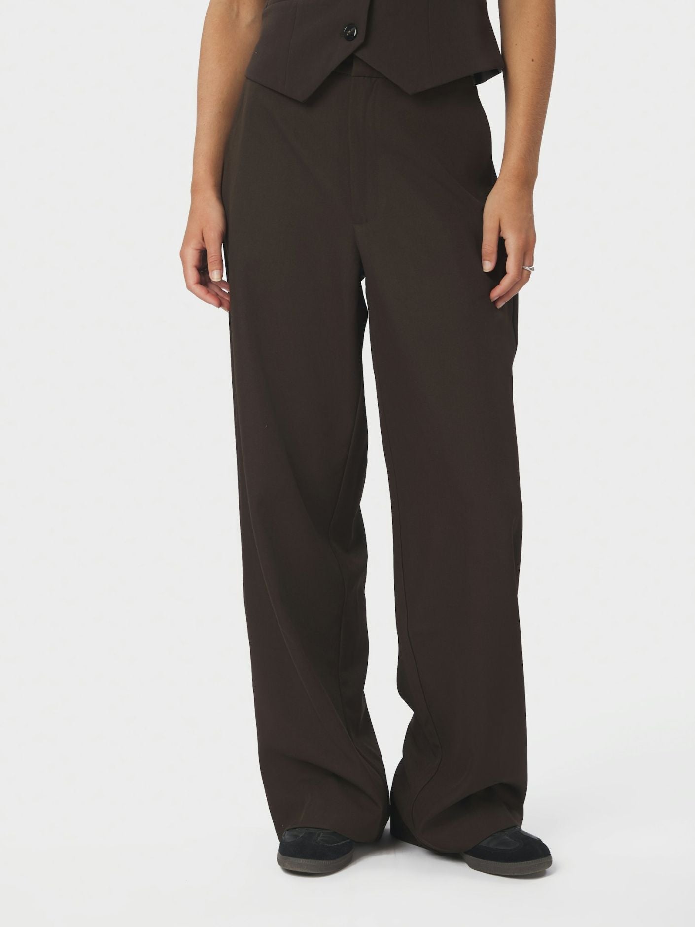 Emmet Structure Pants - Dark Brown