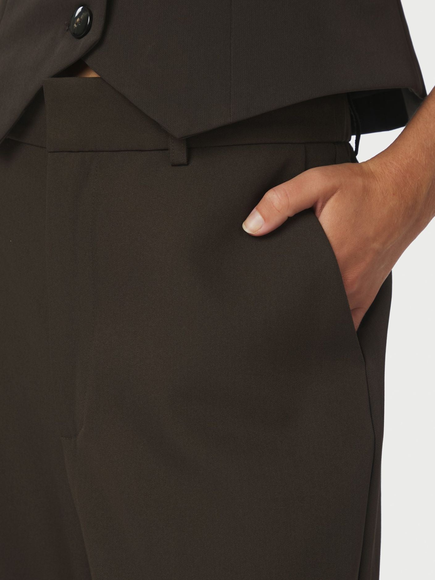 Emmet Structure Pants - Dark Brown