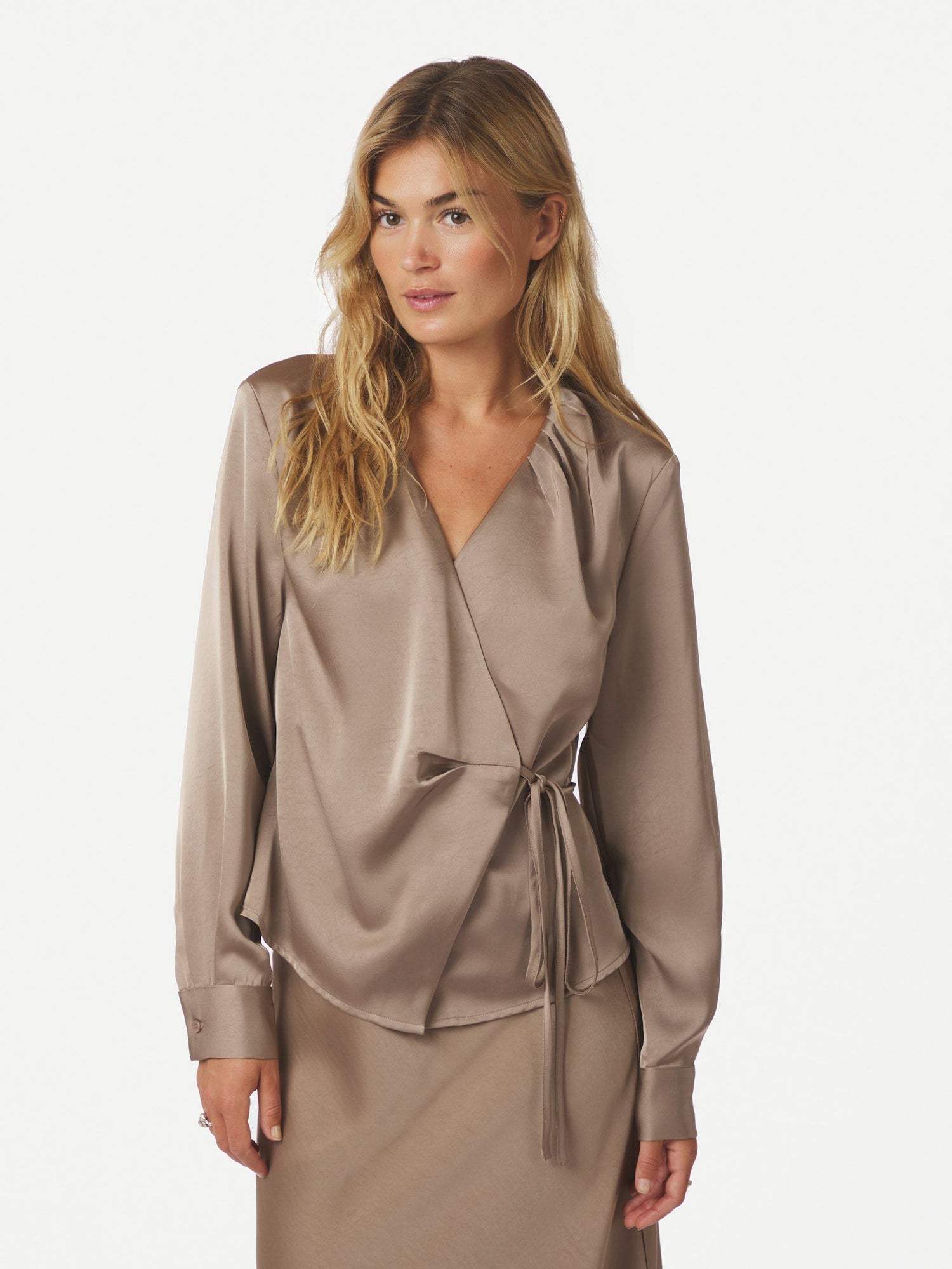 Caprina Heavy Sateen Blouse - Dark Taupe