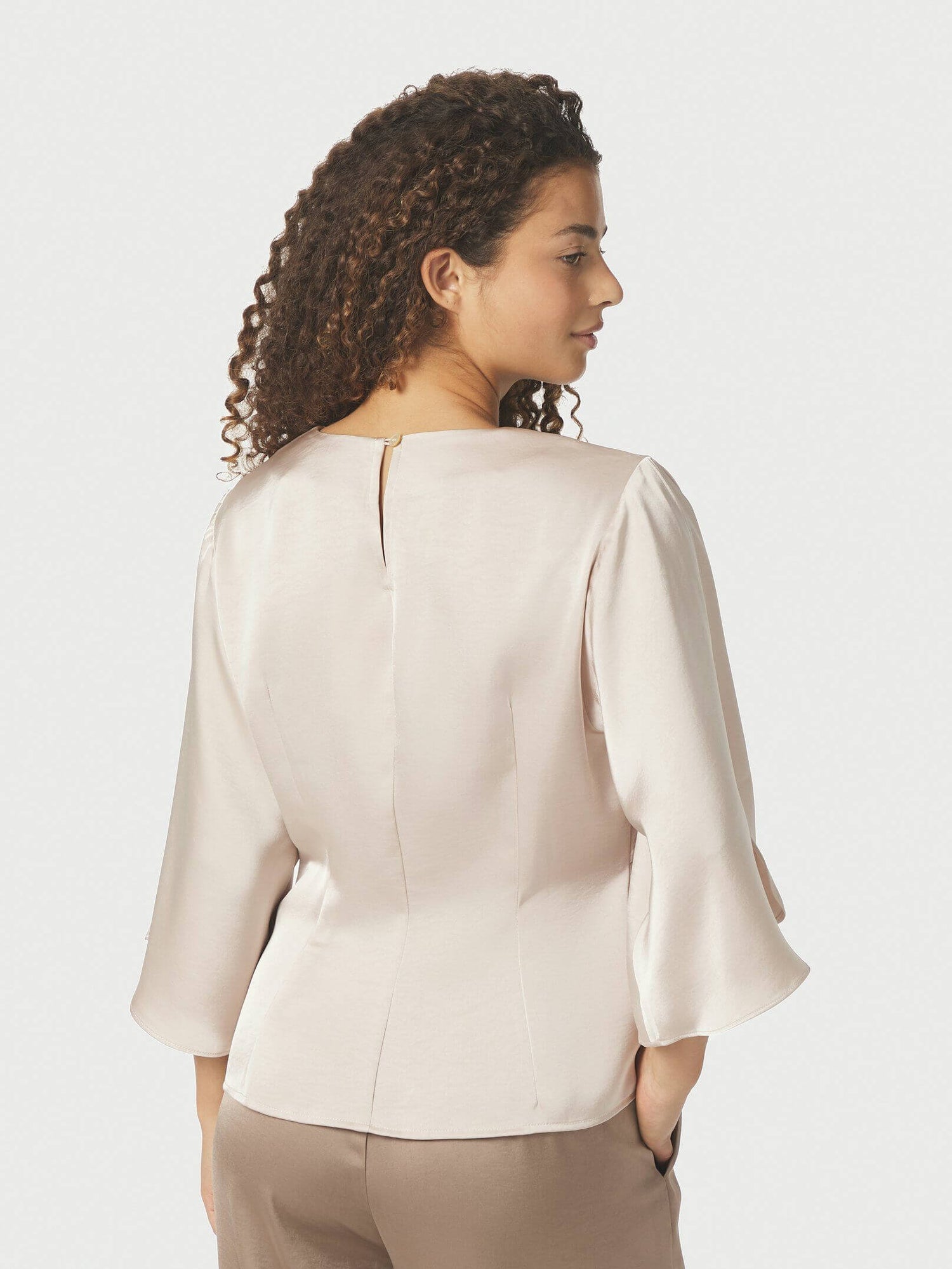 Remana Heavy Sateen Blouse - Champagne