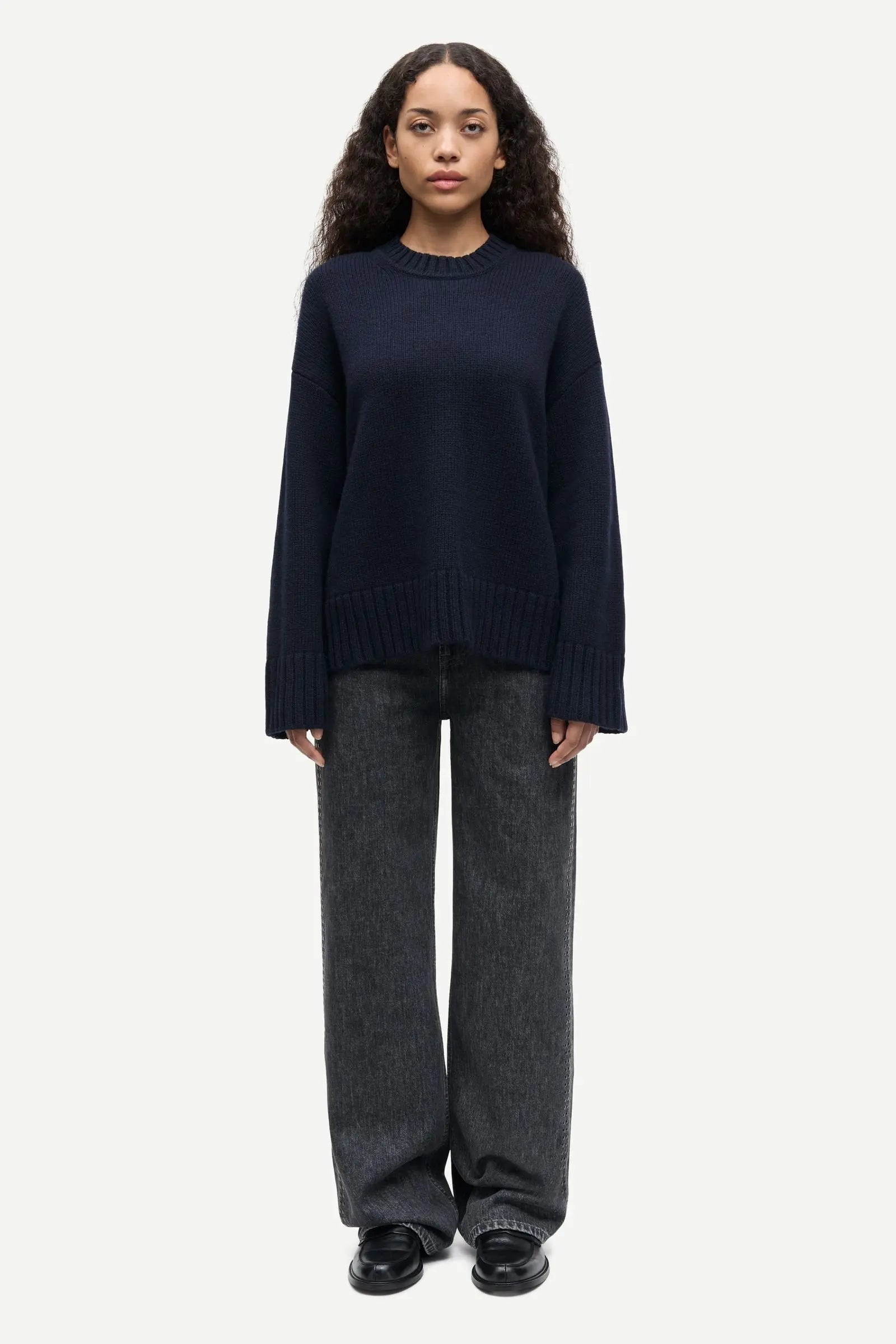 Sakeiku Sweater - Salute