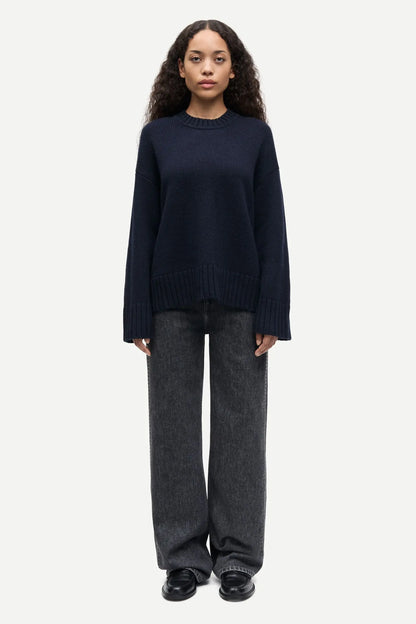 Sakeiku Sweater - Salute