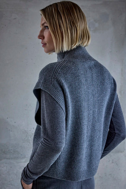 Joslyn - Dark Grey