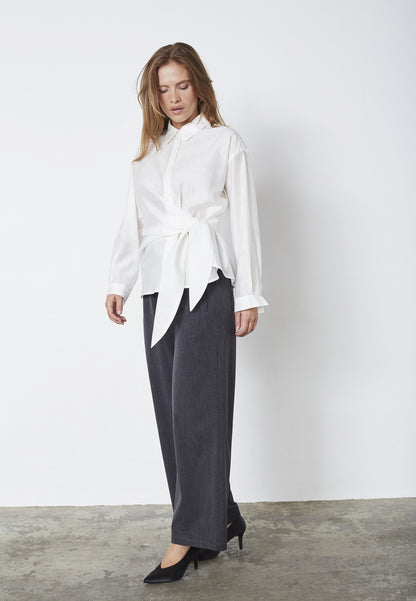 IdinaCC Tie Shirt - Off White