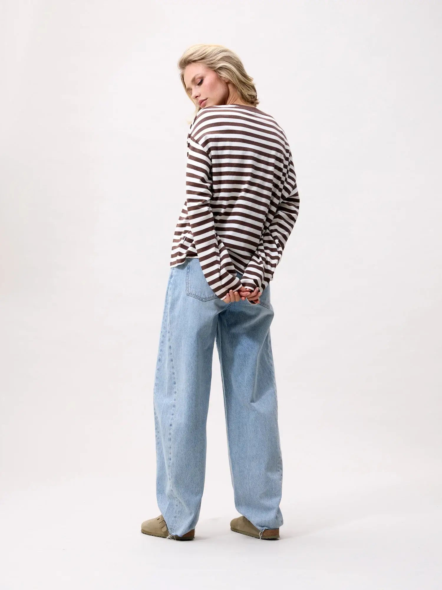 Gestreiftes Langarmshirt – Kaffeebohne