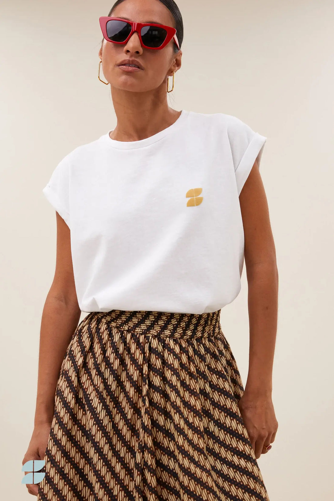 Tobi Flame Logo Top - Bright White