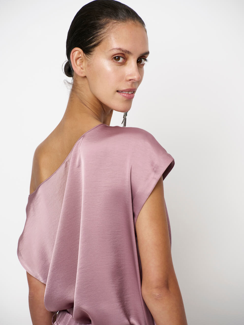 Roam Satin Drapey Top - Mauve