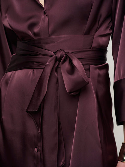 Noanne Satin-Hemd-Wickelkleid – Dark Plum