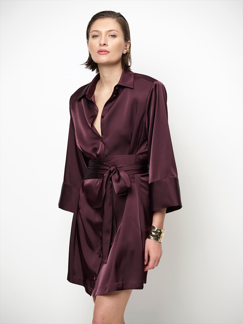 Noanne Satin-Hemd-Wickelkleid – Dark Plum