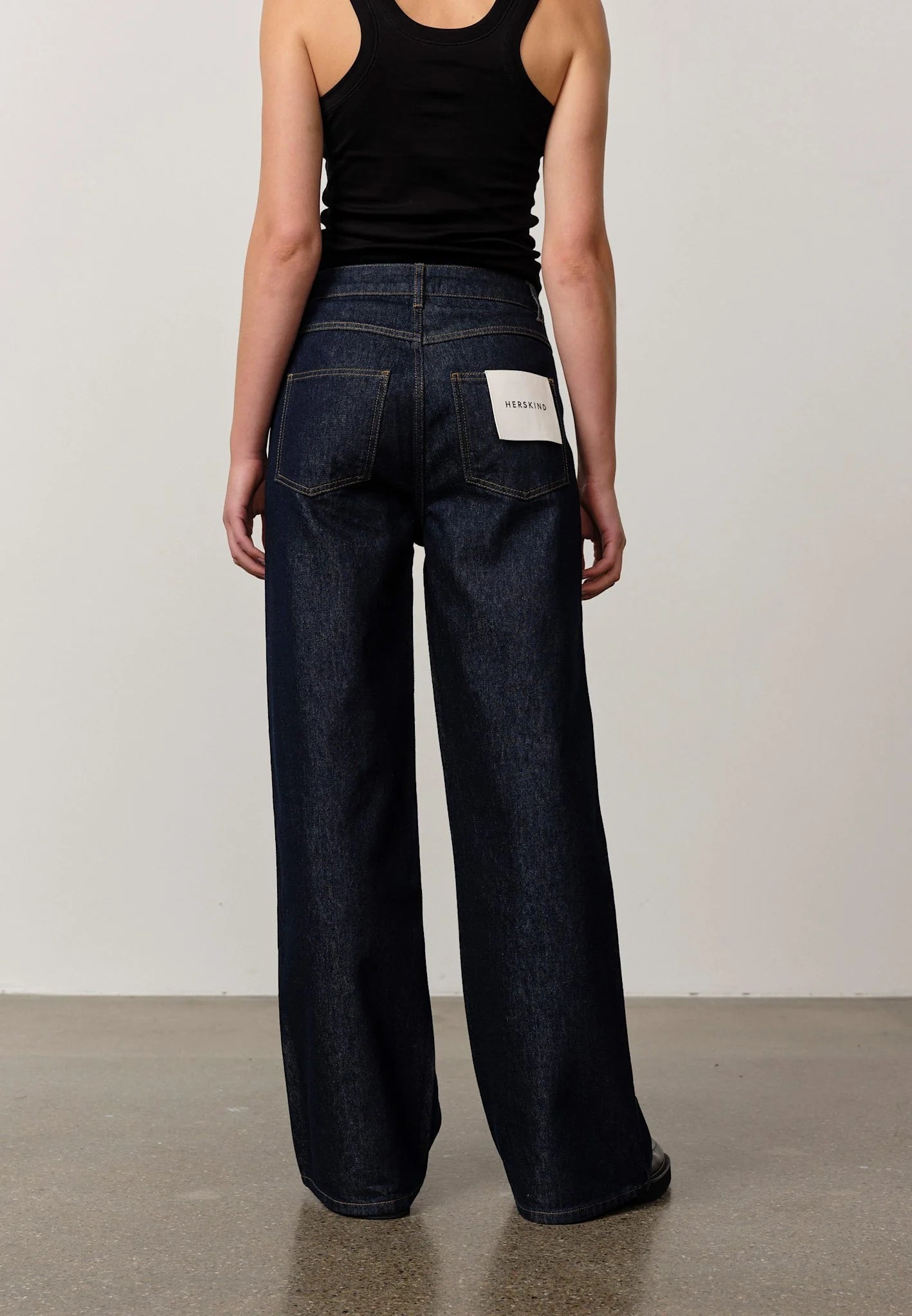 Kat Mid Waist Jeans - Indigo