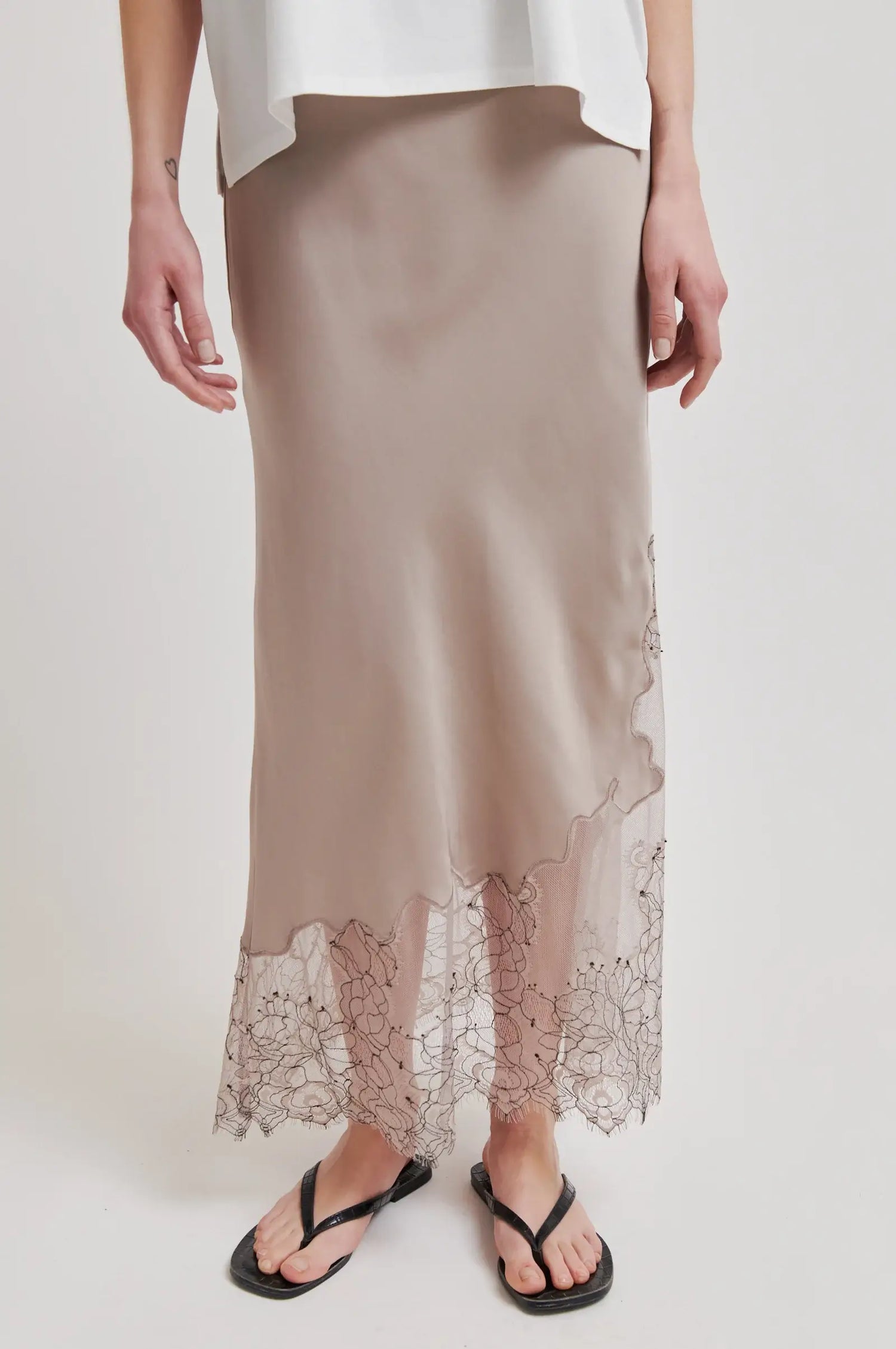 Wila Skirt - Plaza Taupe