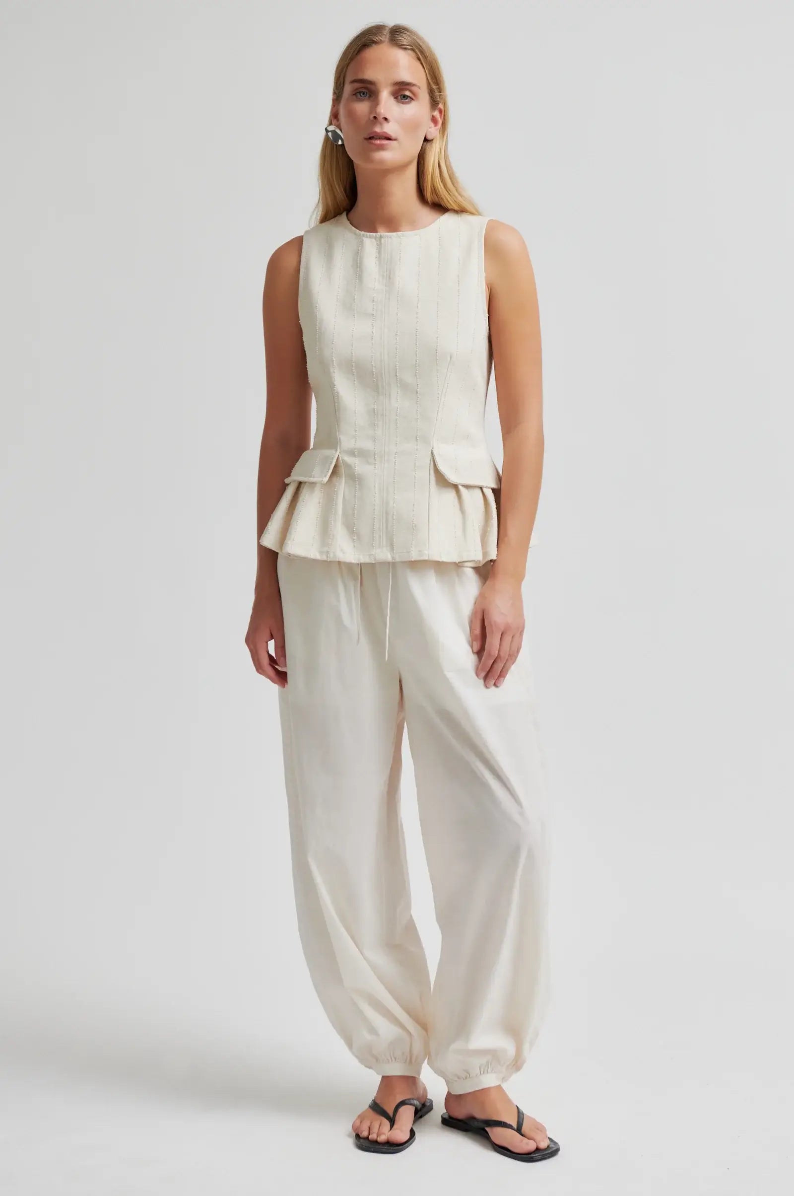 Avida Trousers - Eggnog