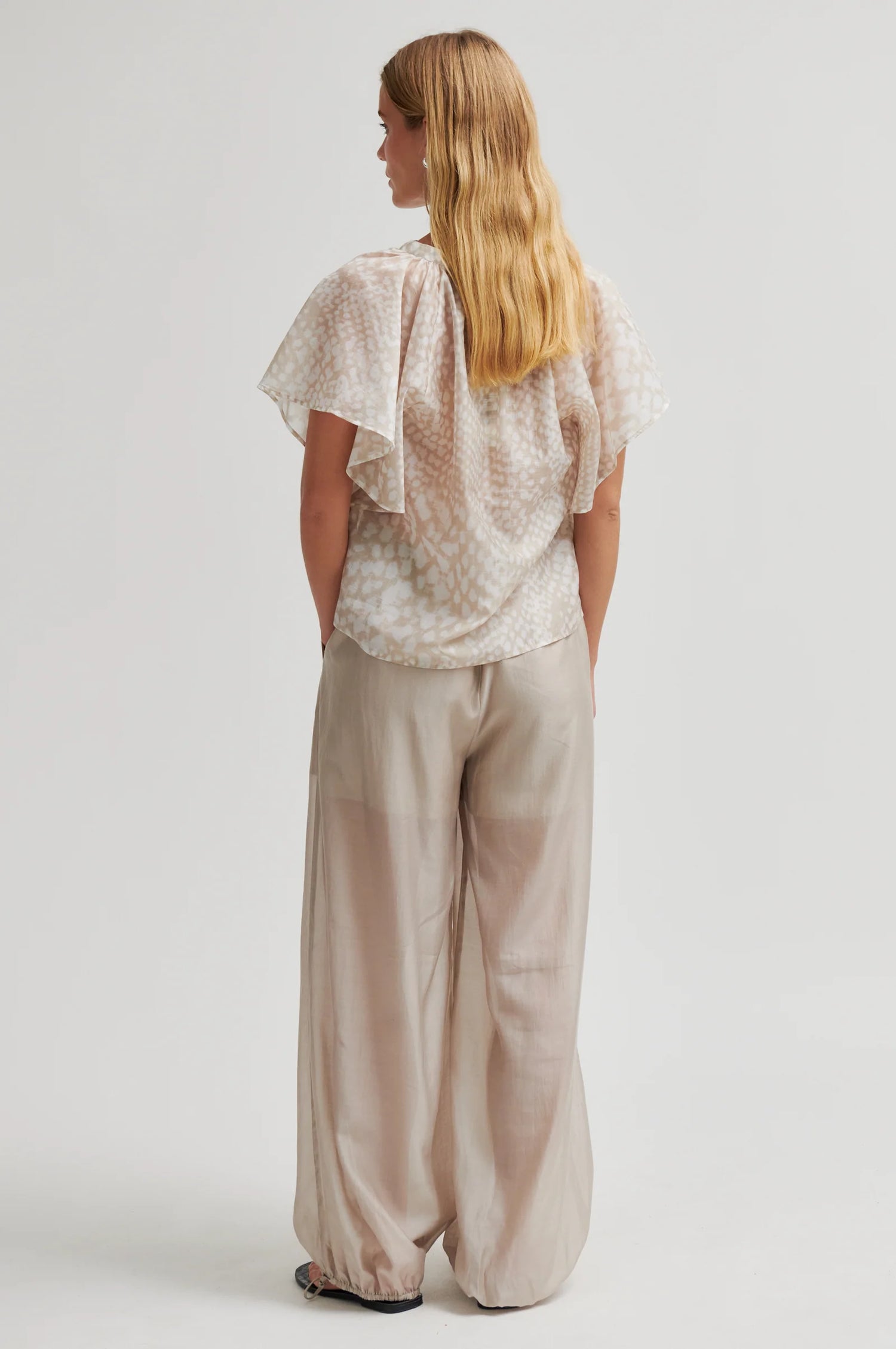 Shades Blouse - Plaza Taupe