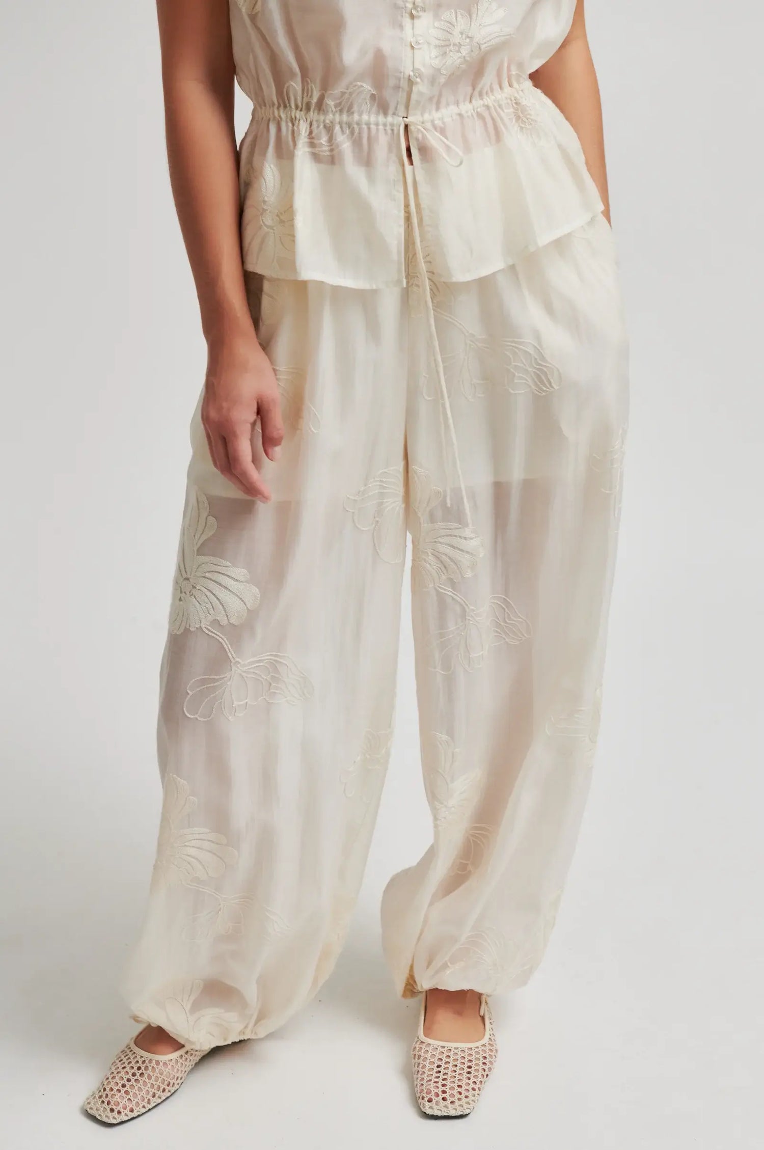 Vira Trousers - Soft Beige
