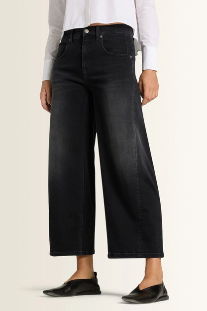 Orla - Urban Black Wash