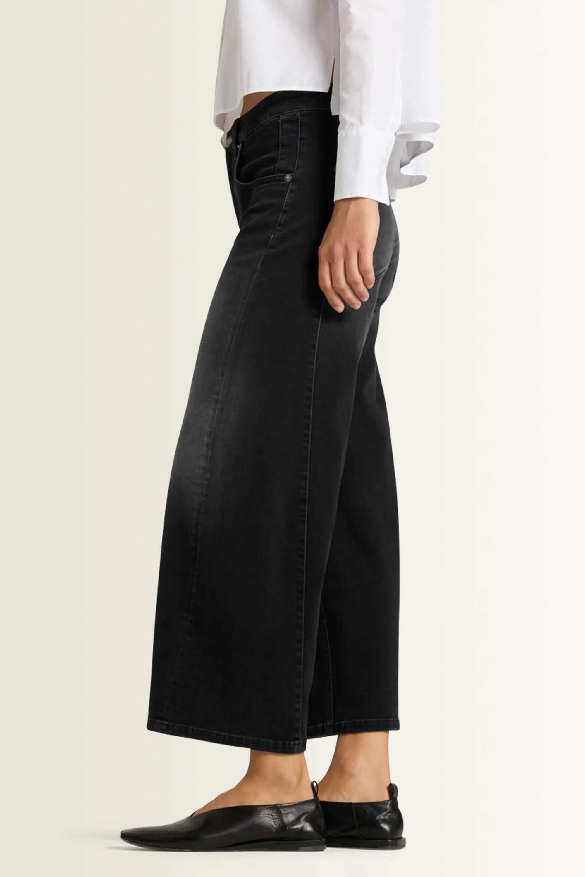 Orla - Urban Black Wash