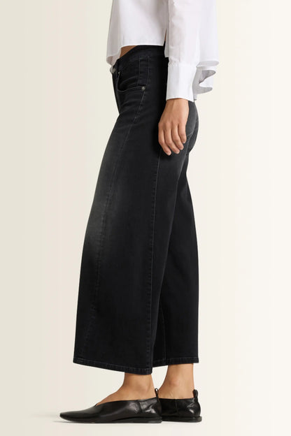 Orla - Urban Black Wash