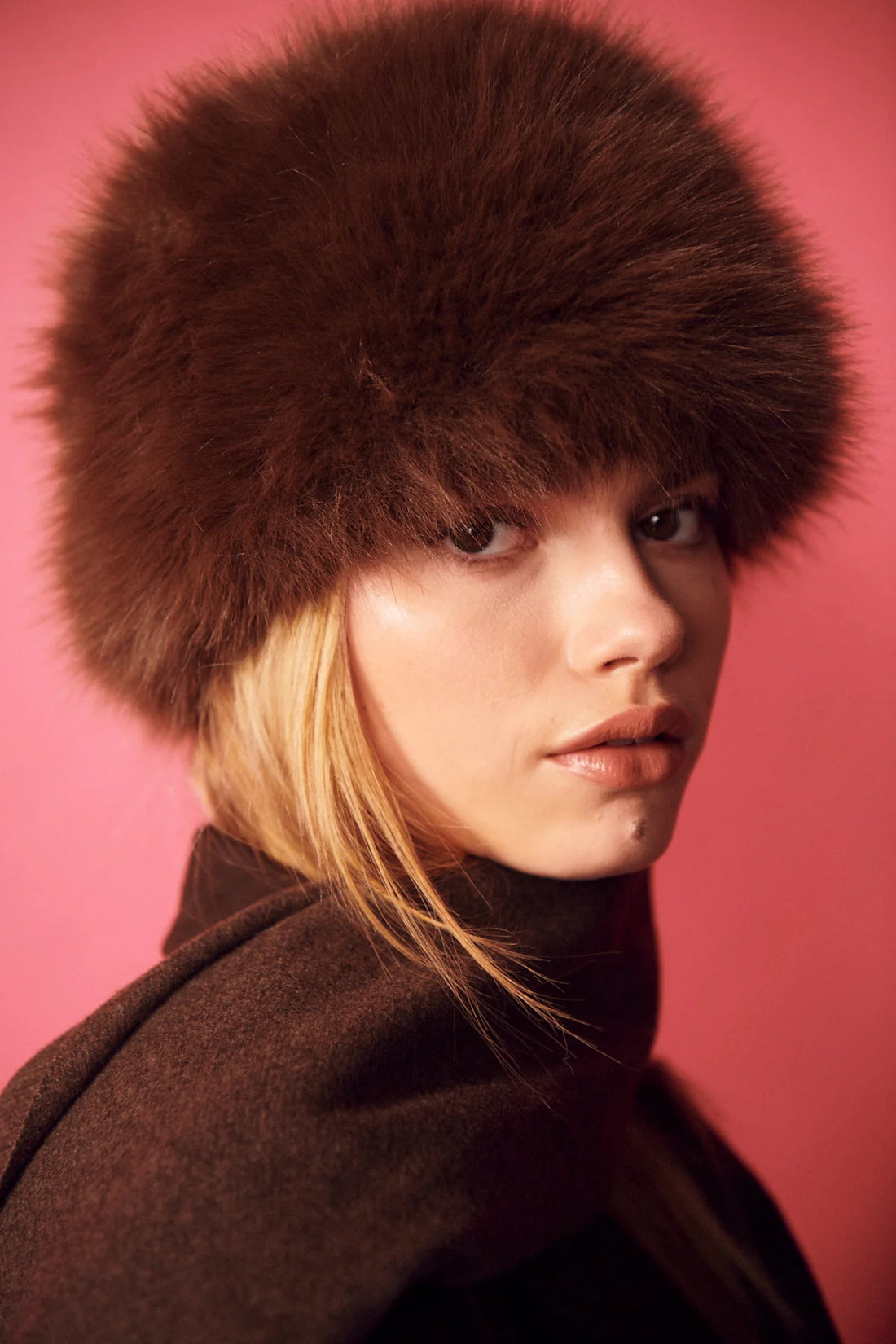 Anais - Brown