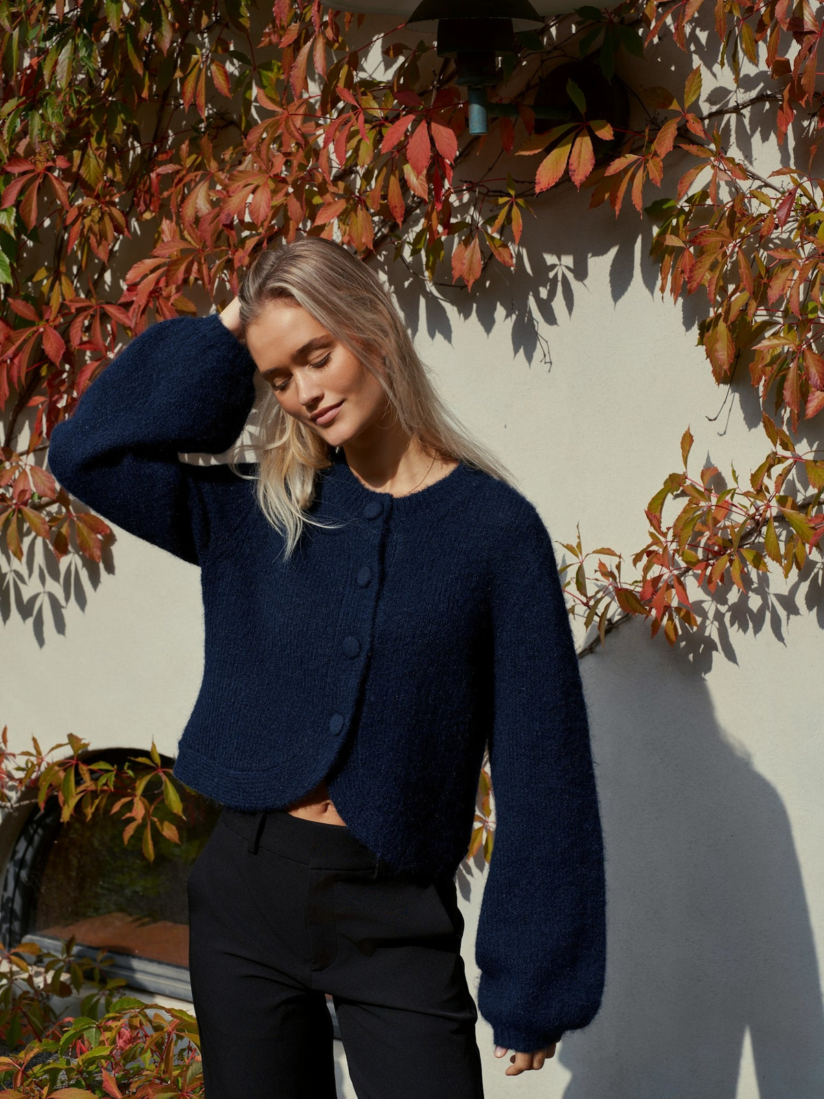 Gio Fluffy Knit Cardigan - Navy