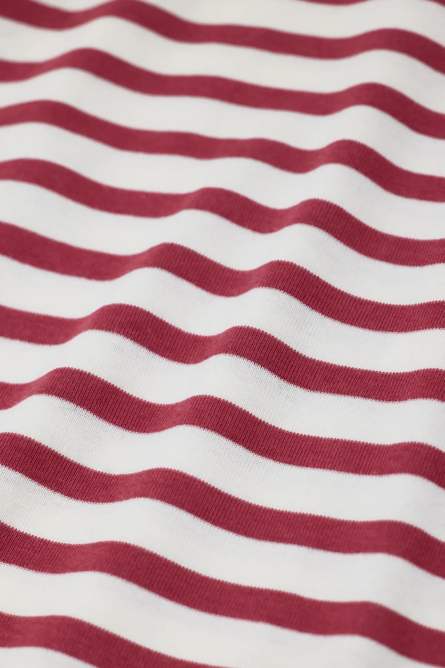 Basic Longsleeve - Cherry Red