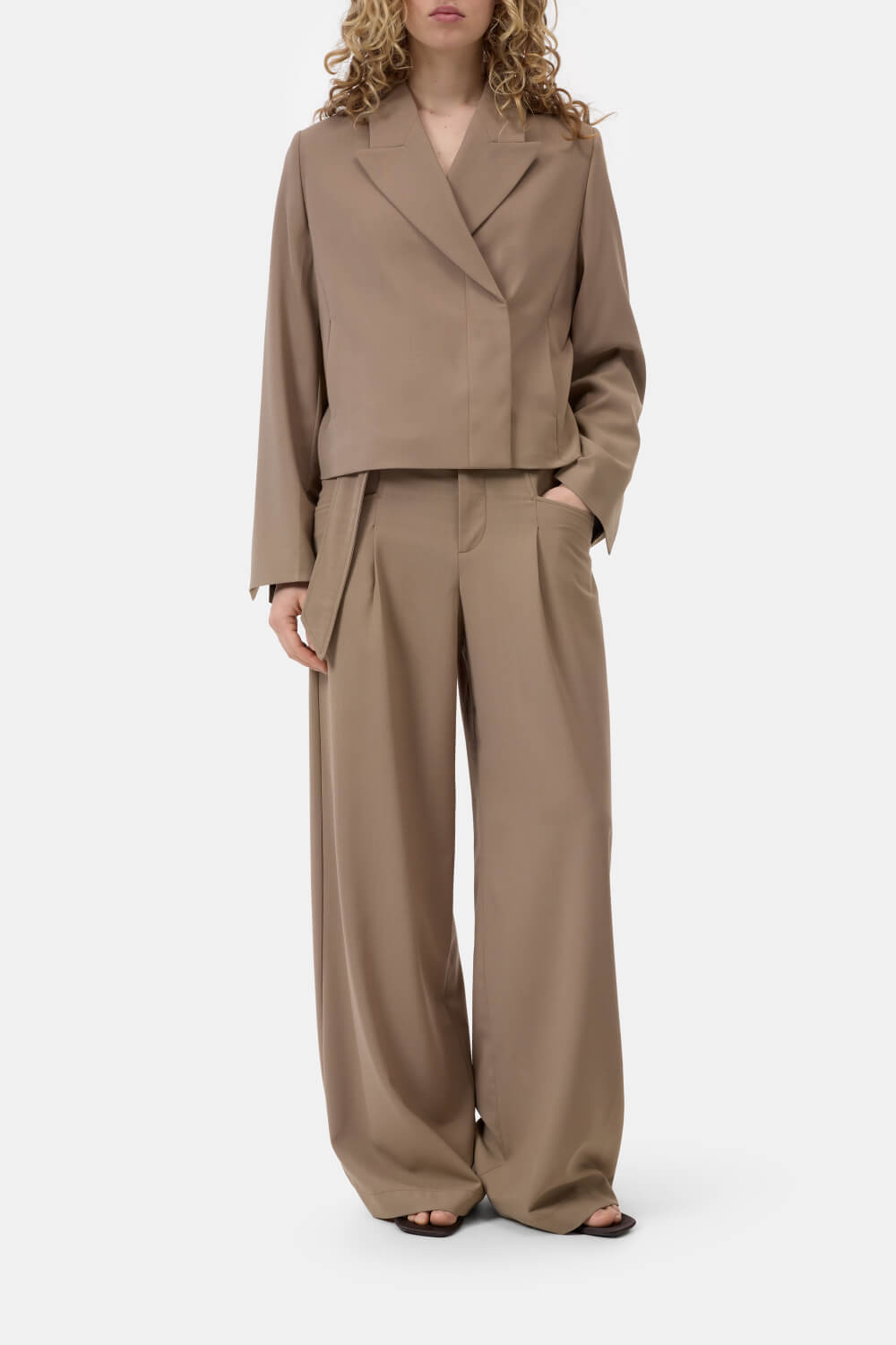 Cropped Blazer - Hazel Beige