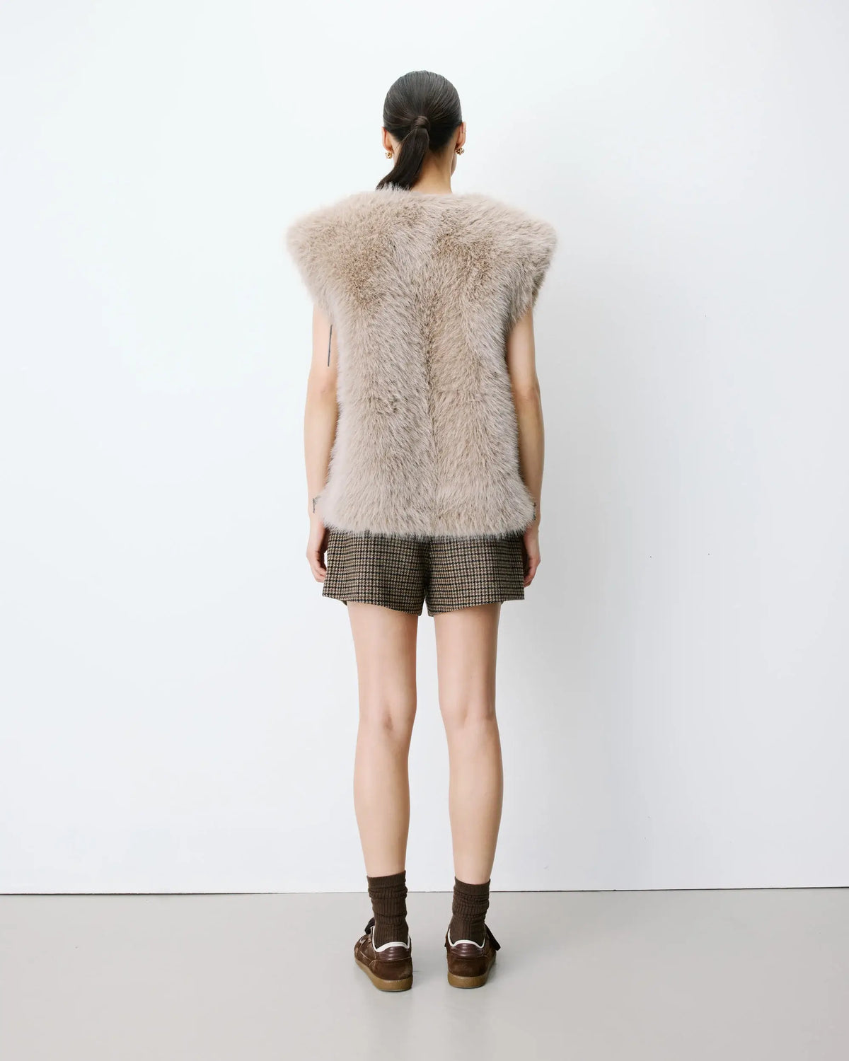 Fake Fur Gilet - Greige