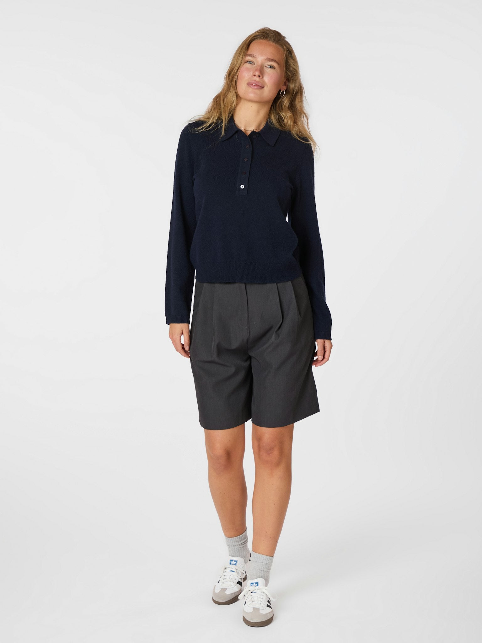 Nika Structure Shorts - Dark Grey