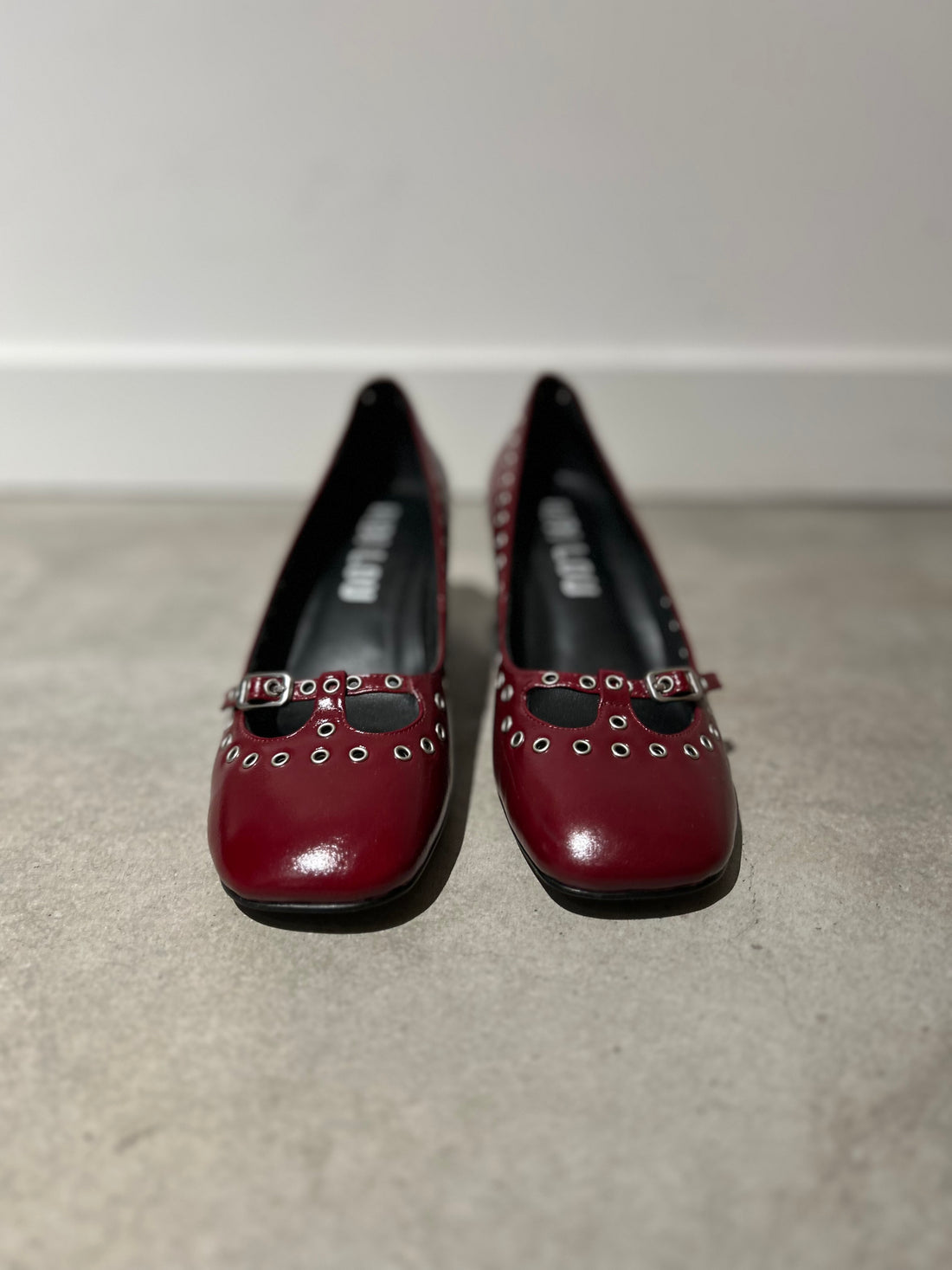 Salones - Creased Leather Carmin