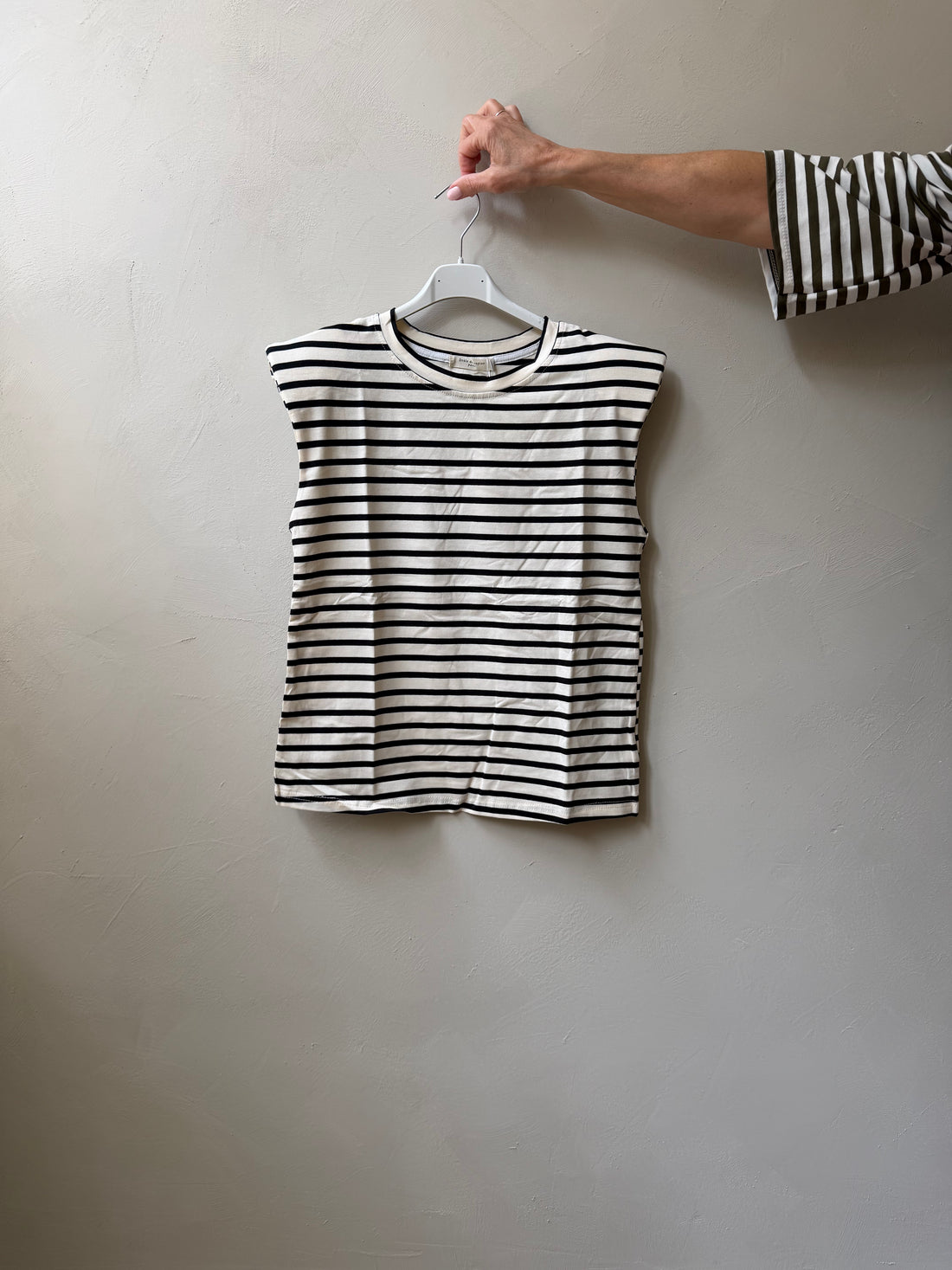 Sleeveless Top - Zwart