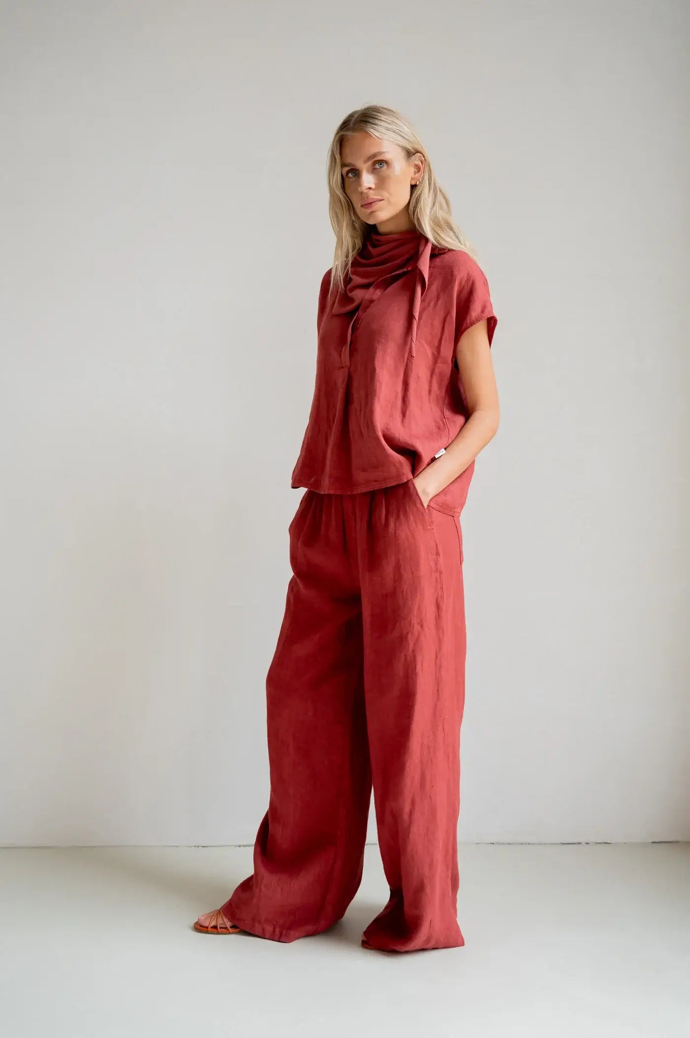 S26Z848 - Burgundy