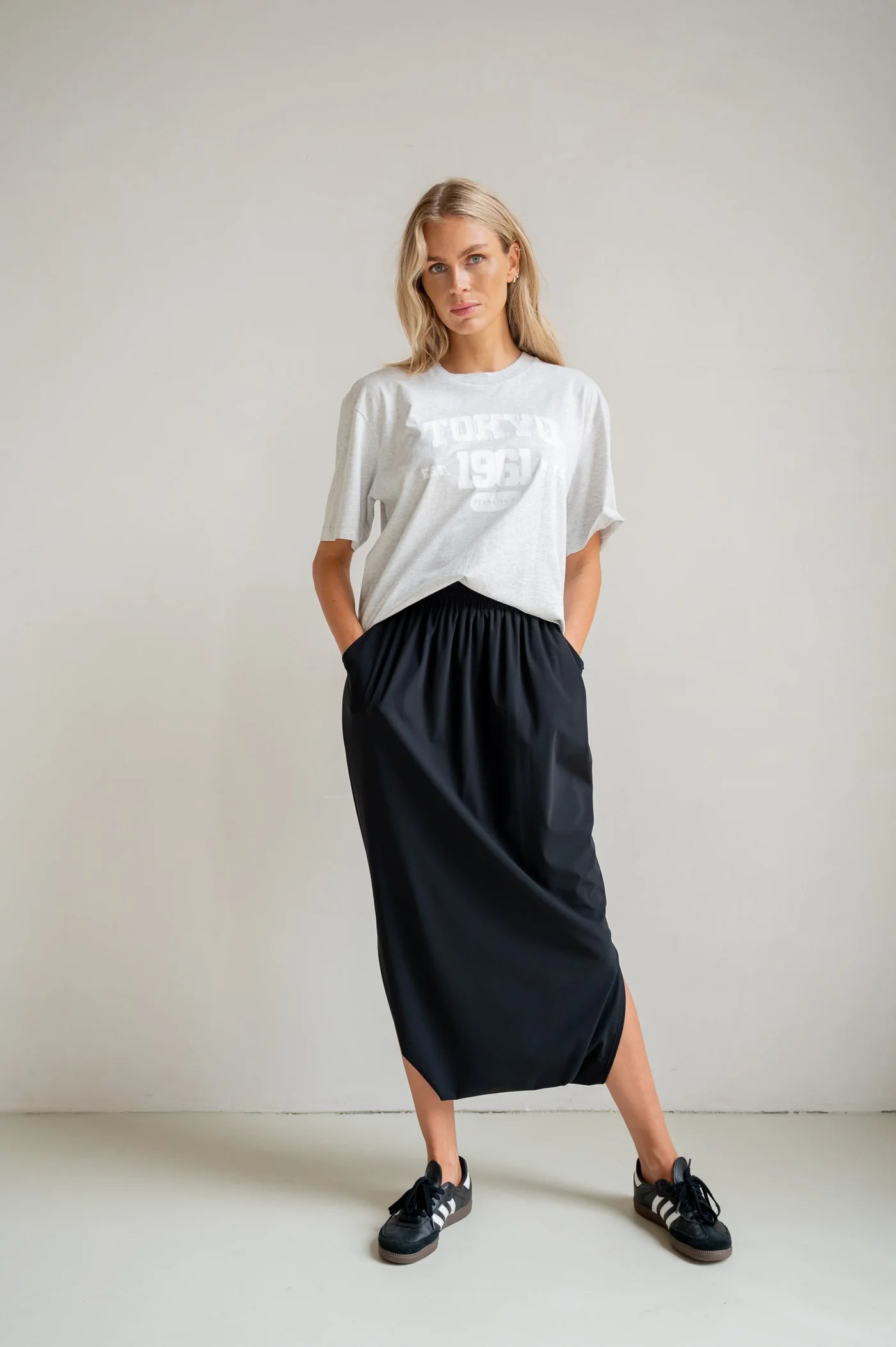 S26F1812 - Grey Melange/White