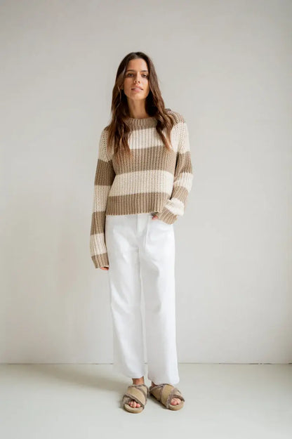 S26Z851 - White