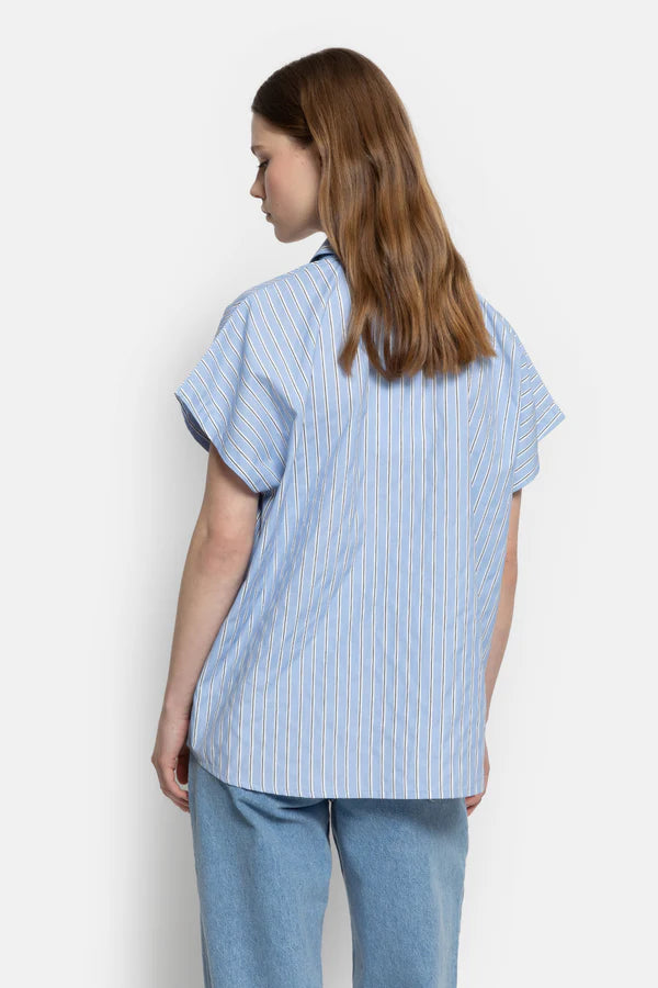 Narcissist Sleeveless Shirt - White Blue Black