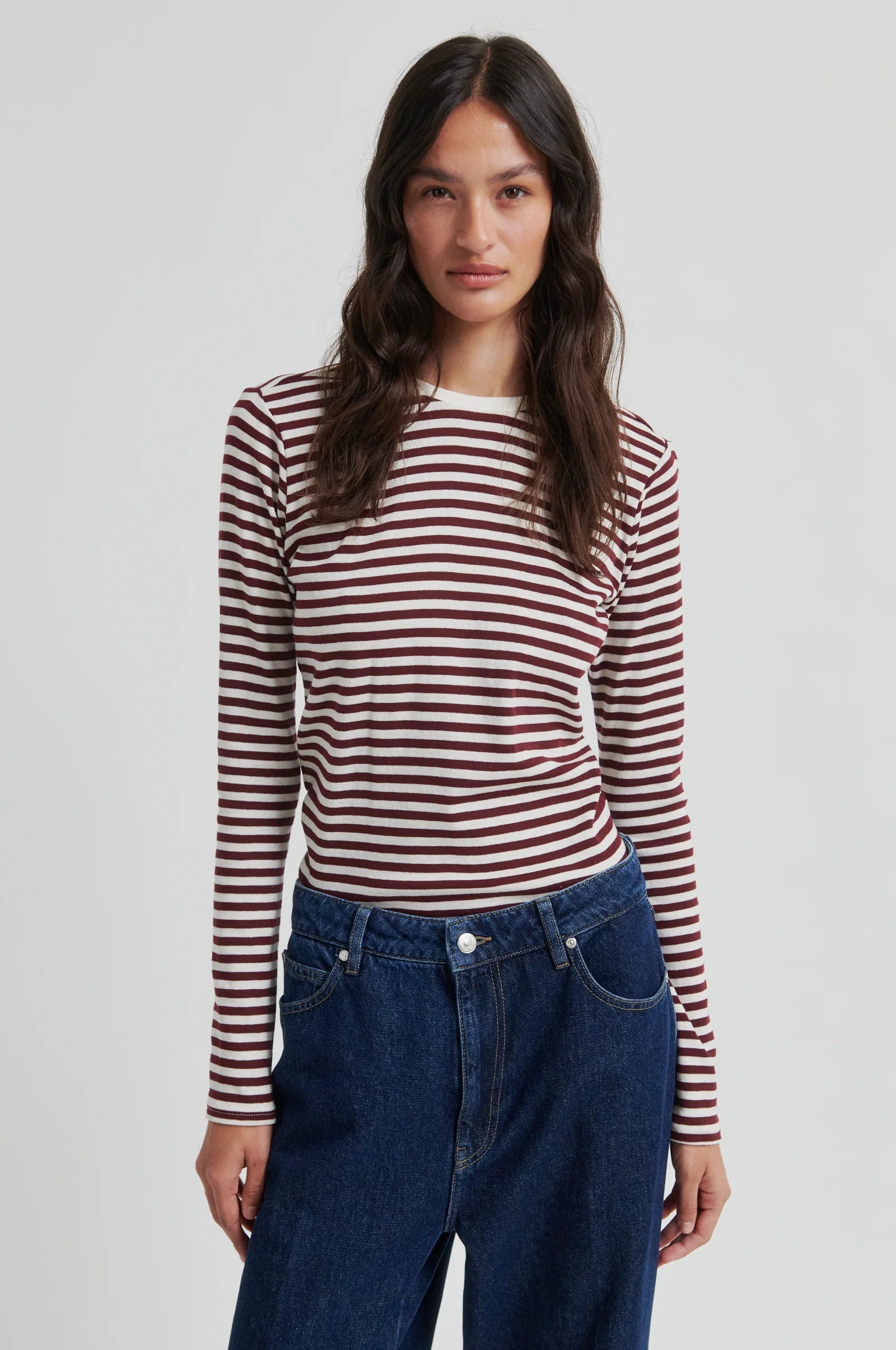 Alvilda O-neck tee - Fudge
