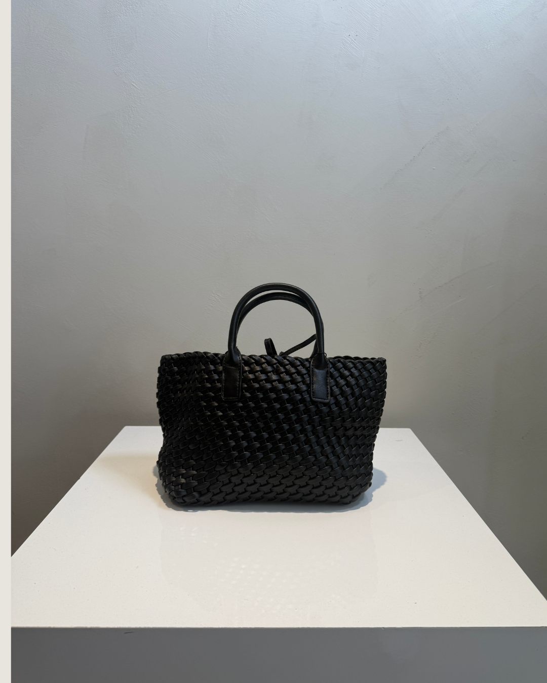 Mia Square Low - Black