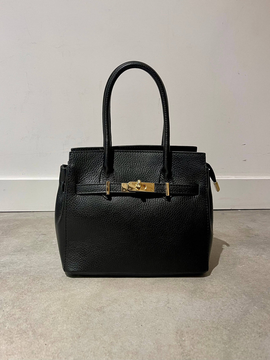 Small Leather Bag - Black
