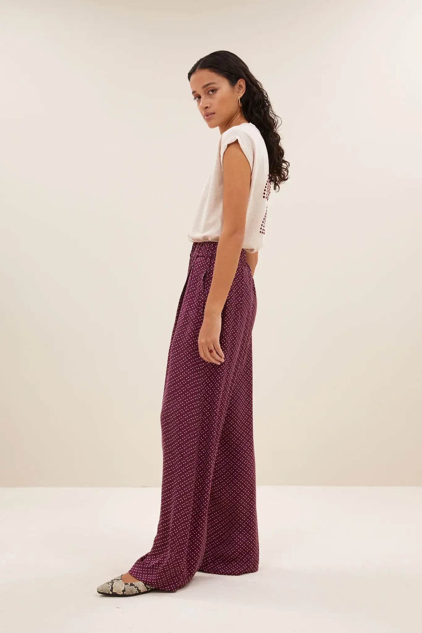 Thelma dot logo top - Oyster mel.