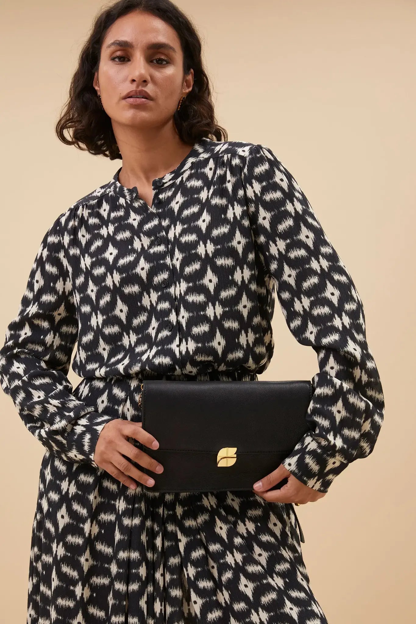 violet bag - black