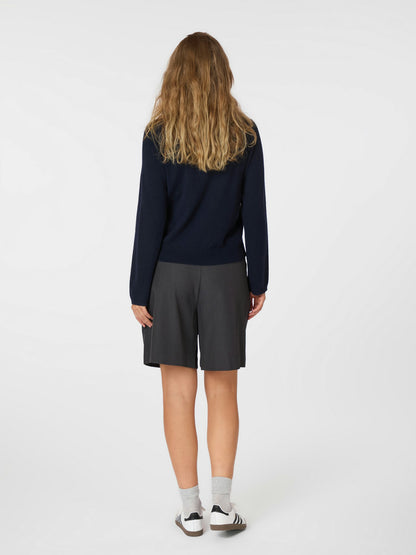 Nika Structure Shorts - Dark Grey