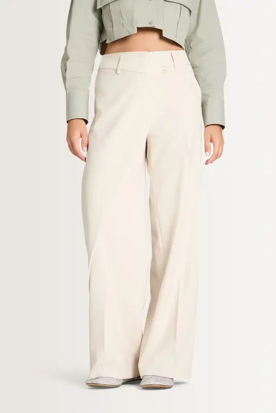 Anais Wrap Front - Icing