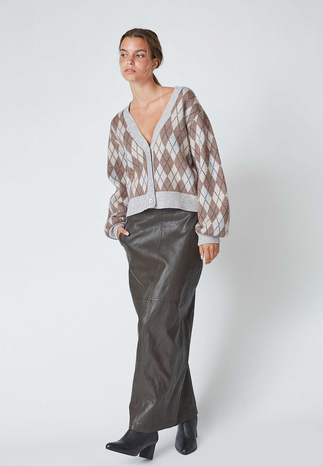 GittCC Floor Skirt - Dark Brown