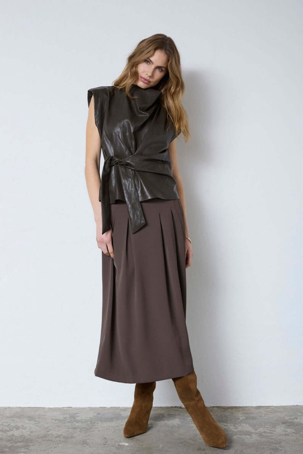 GittCC Pleat Top - Dark Brown