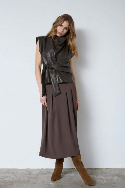 GittCC Pleat Top - Dark Brown