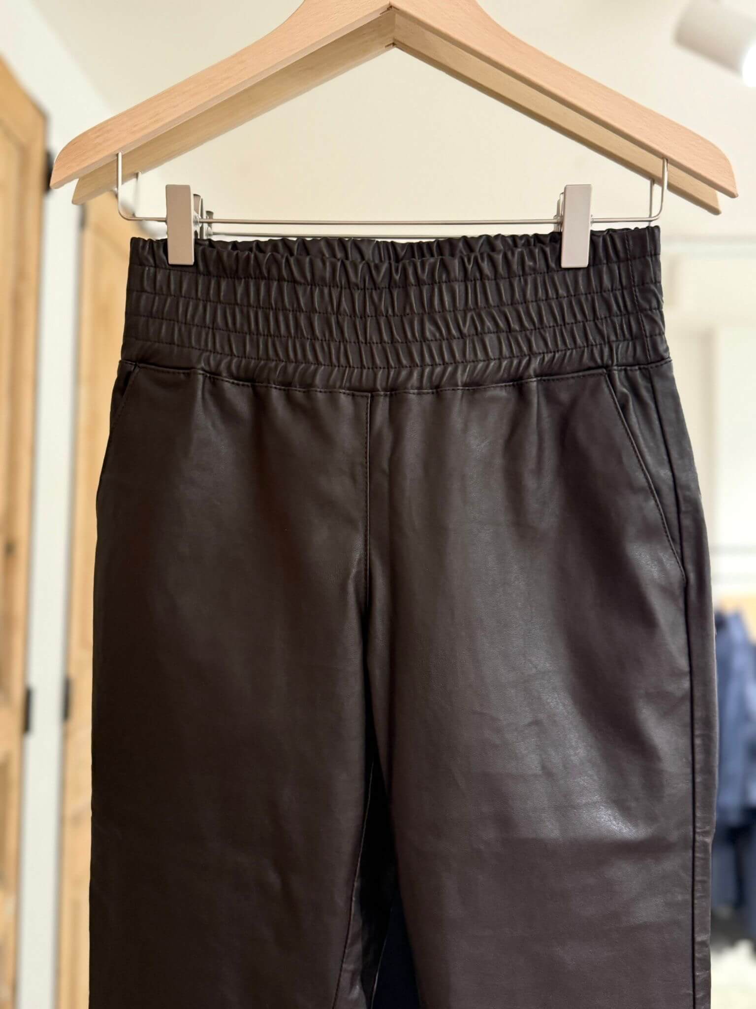 Colette - Dark Brown