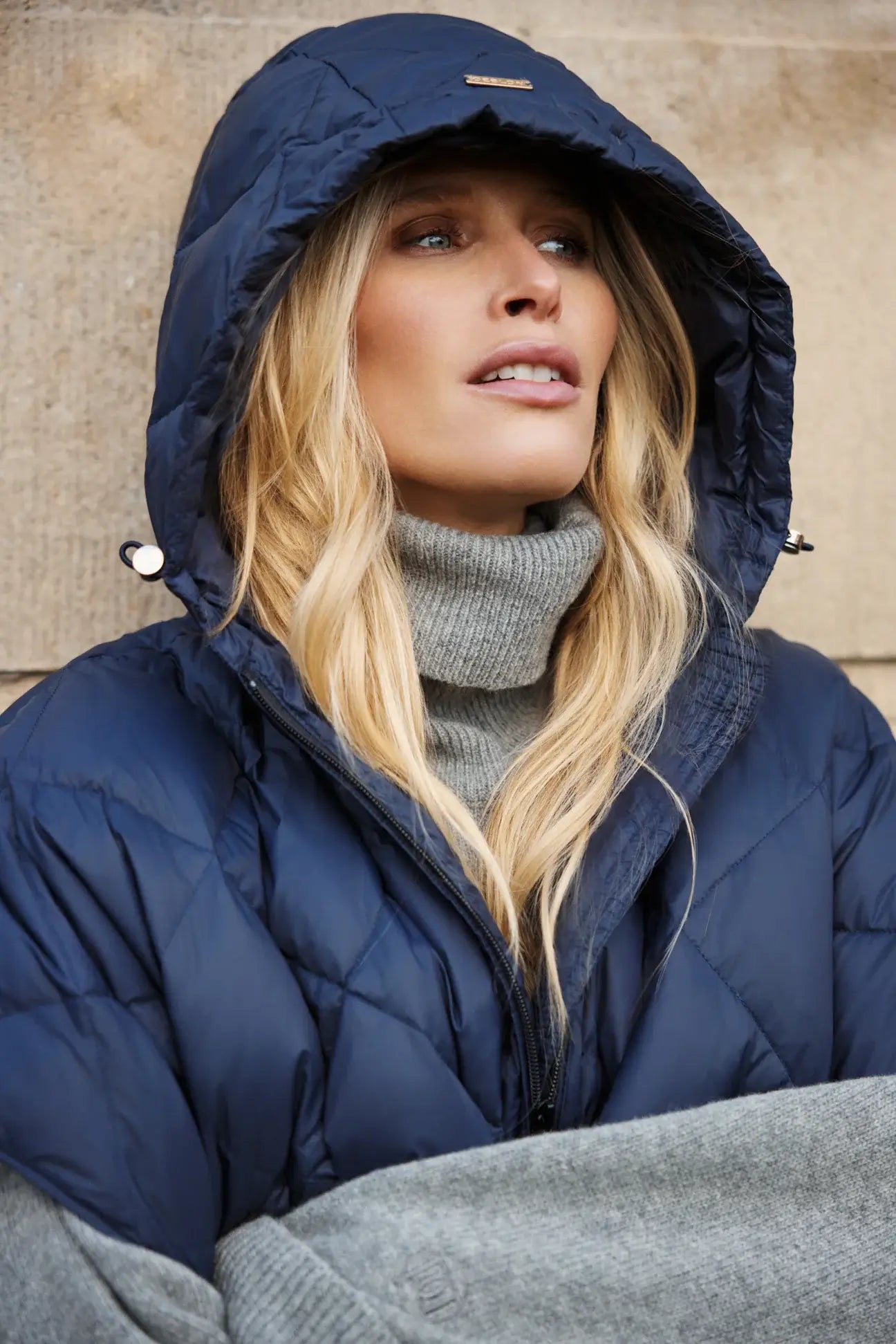 Carice Cape - Navy